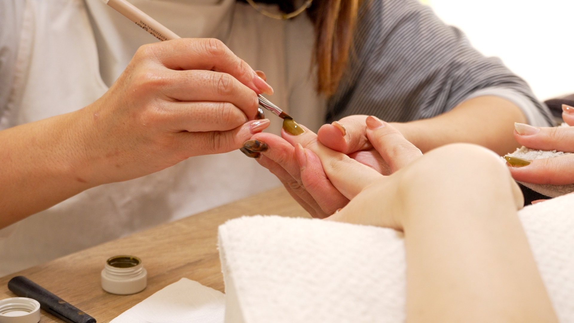 パラジェルとは？パラジェルで爪を育てるネイル｜岡山市南区爪を育てるネイルサロンCALLa+nail（カラネイル）